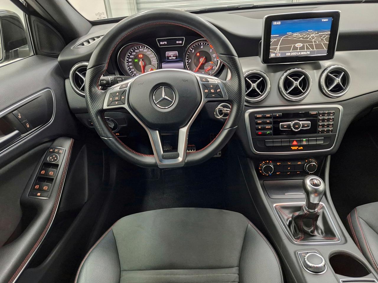 Mercedes-Benz GLA 200d 136cv Premium