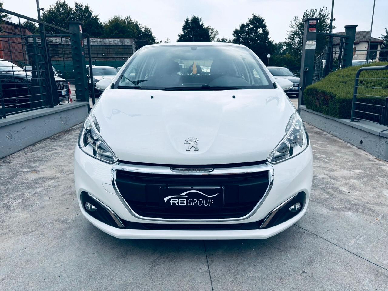 Peugeot 208 BlueHDi 75 5 porte Allure
