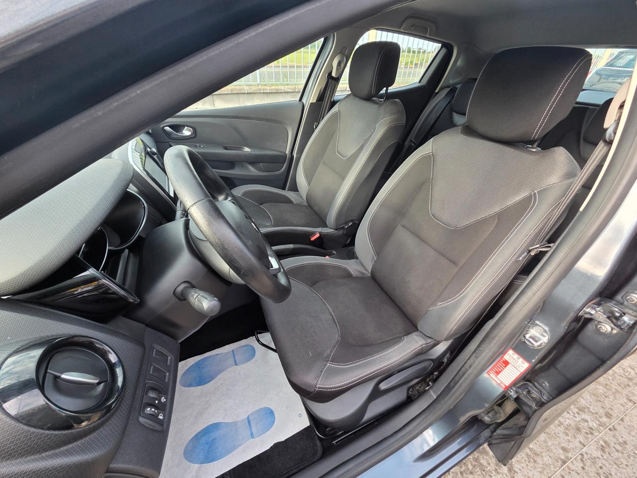 Renault Clio 1.2 75CV 5 porte Zen