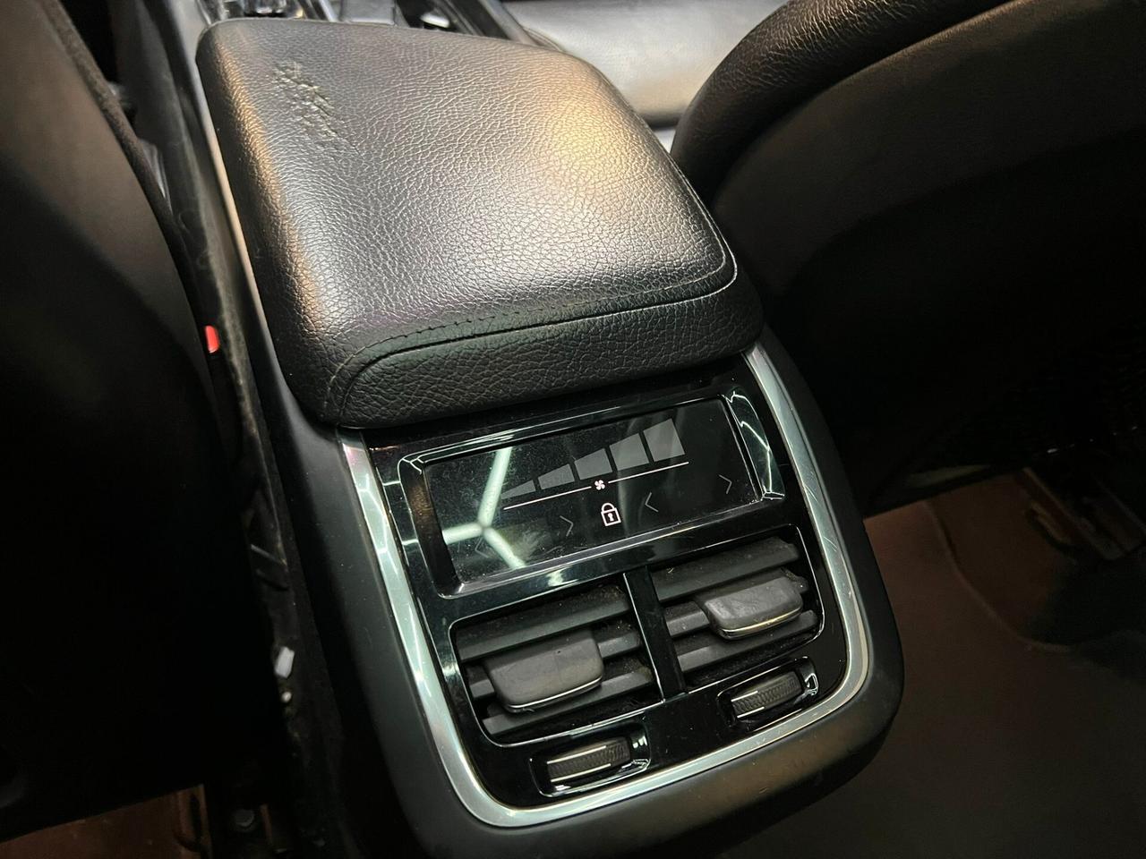 Volvo XC 60 D4 AWD Inscription Geartronic