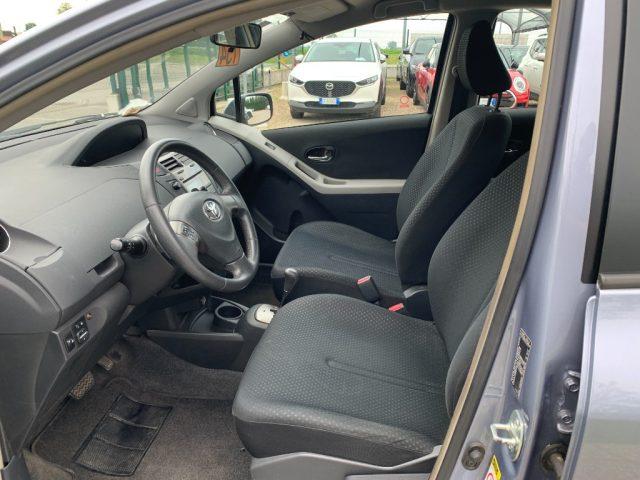 TOYOTA Yaris 1.3 5 porte M-MT Sol