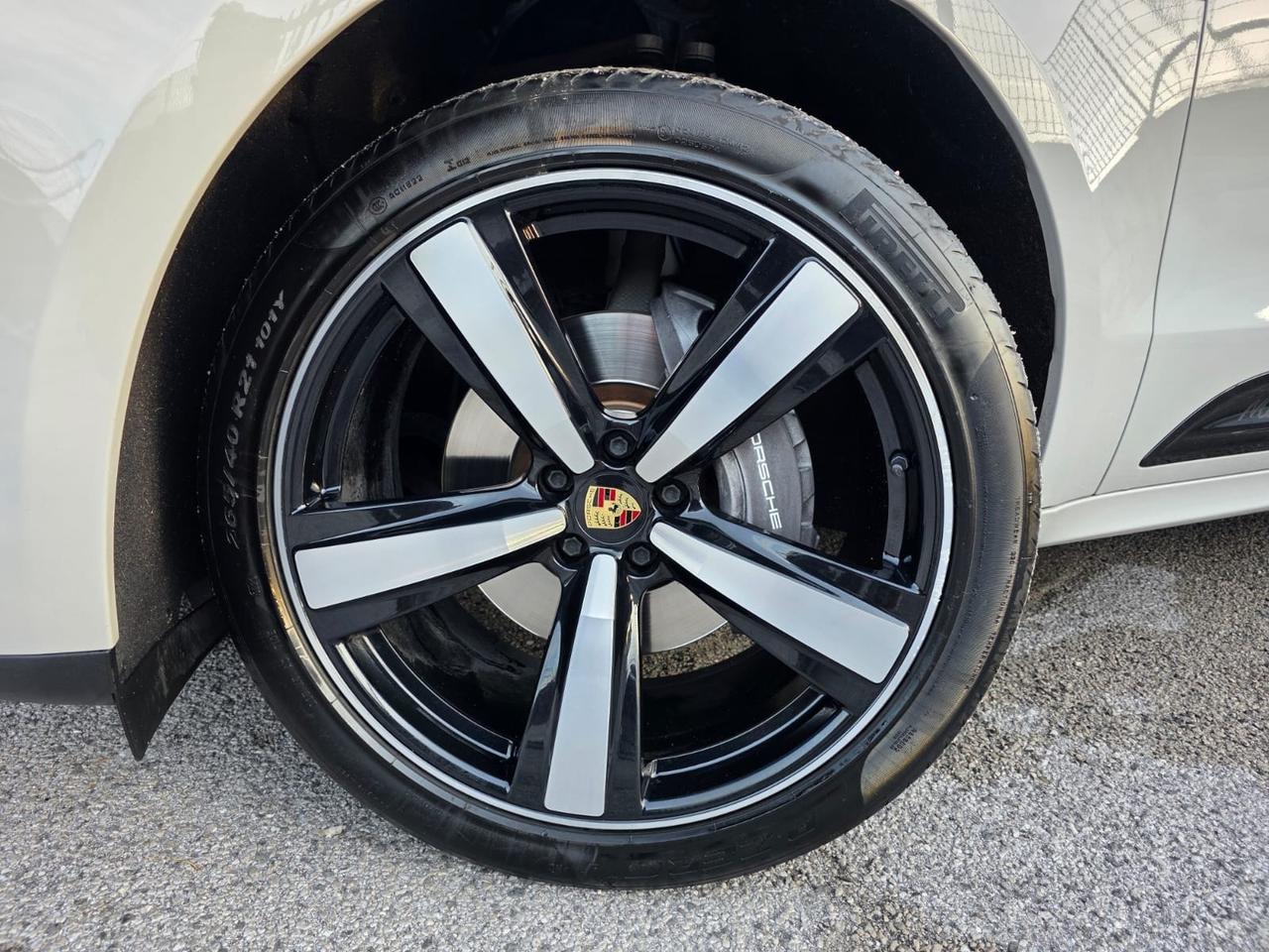 Porsche Macan 2.0 T PASM