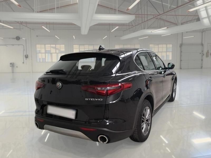ALFA ROMEO STELVIO 2.2 TURBO DIESEL 160 CV BUSINESS AT8 RWD SUV