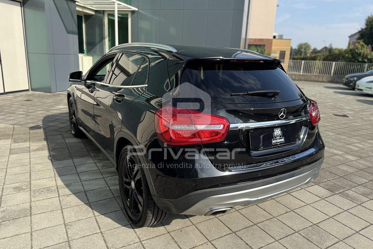 MERCEDES GLA 220 d Automatic 4Matic Sport