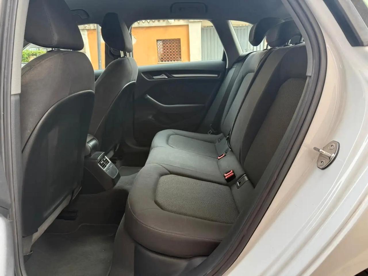 Audi A3 SPB 1.6 TDI 116 CV S tronic Sport