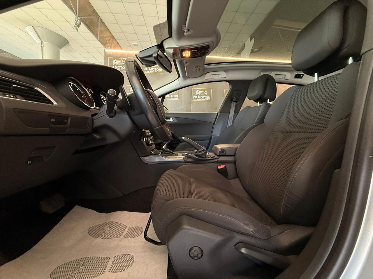 Peugeot 508 BlueHDi 120 EAT6 S&S SW Allure