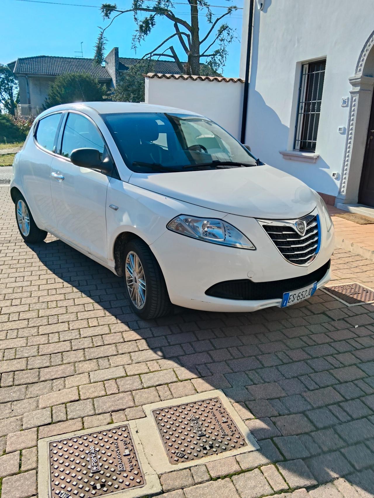 Lancia Ypsilon 1.2 69 CV 5 porte GPL Ecochic