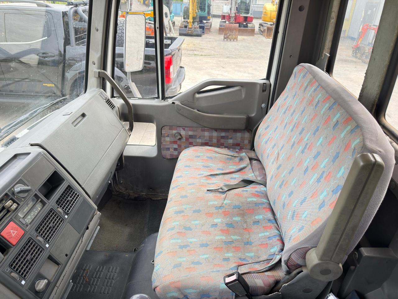 Iveco Eurocargo 100E15 ribaltabile - gru Fassi F30