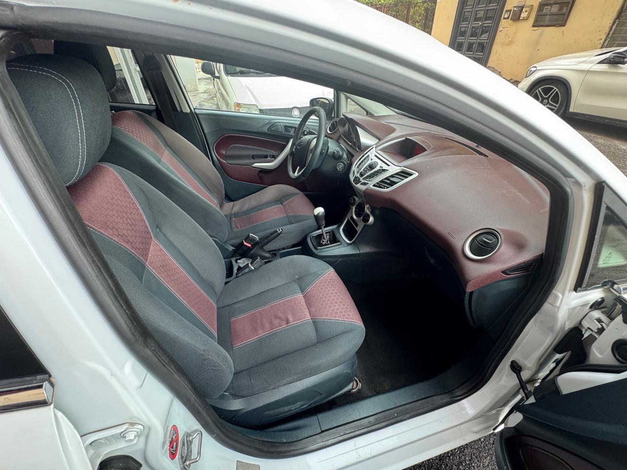 Ford Fiesta 1.4 TDCi 5p. Titanium