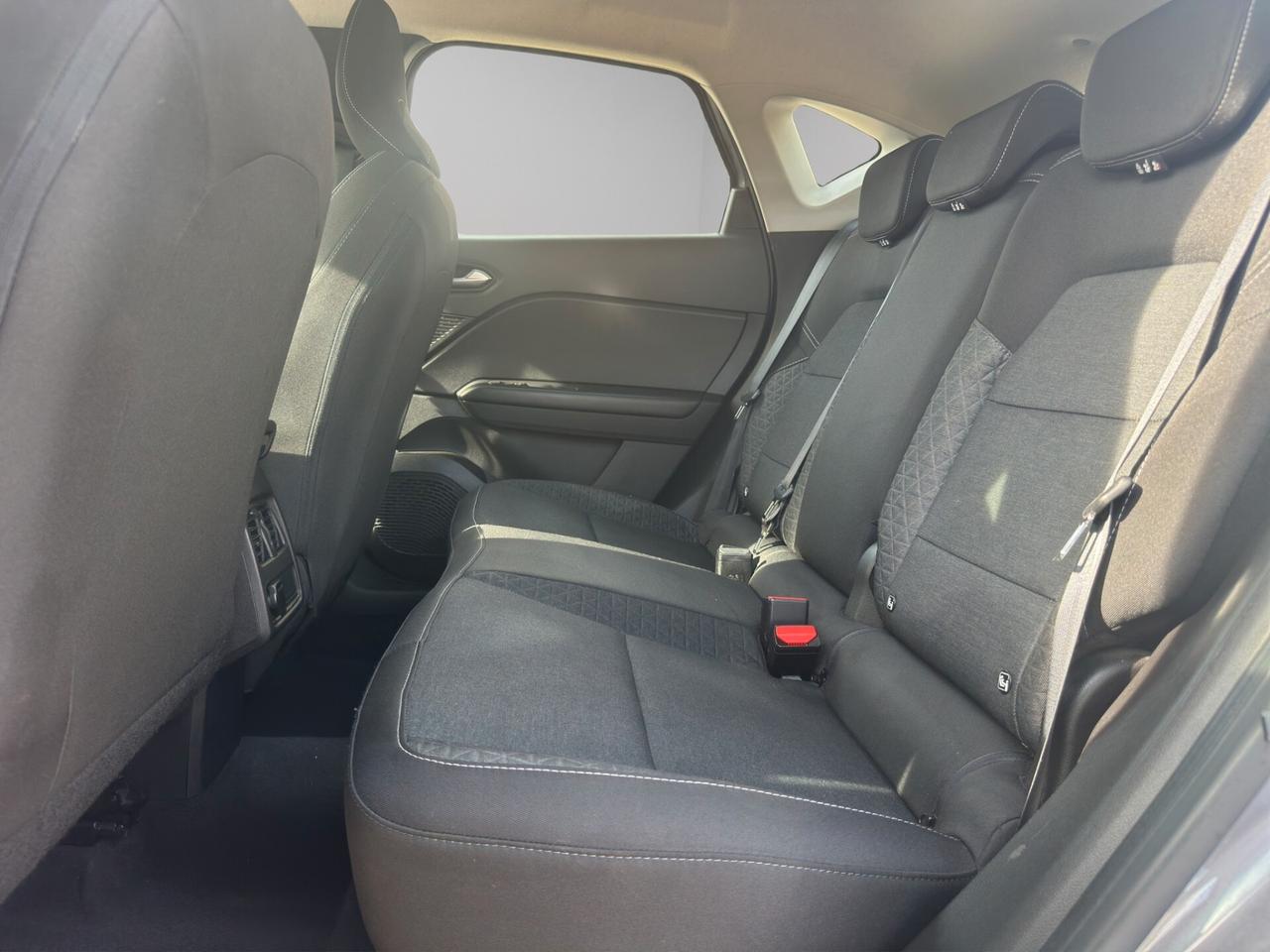 Renault Captur Full Hybrid E-Tech 145 CV Business