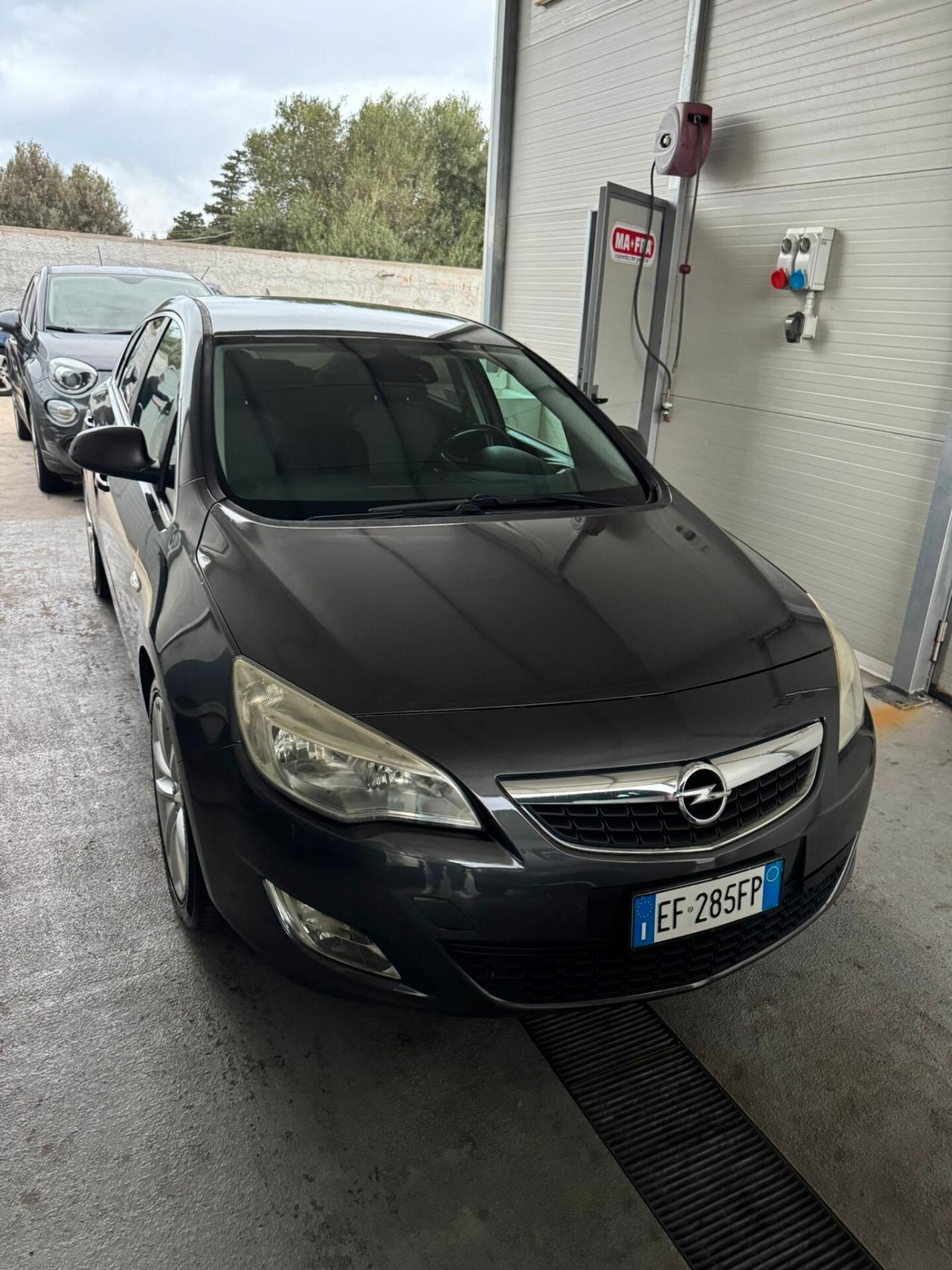 Opel Astra 1.7 CDTI 110CV 5 porte Cosmo
