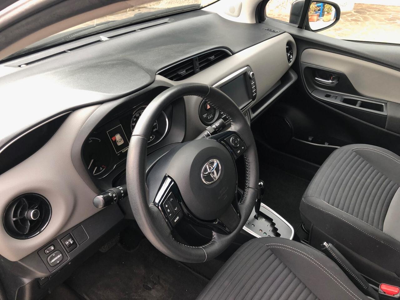 Toyota Yaris 1.5 Hybrid 5 porte Business