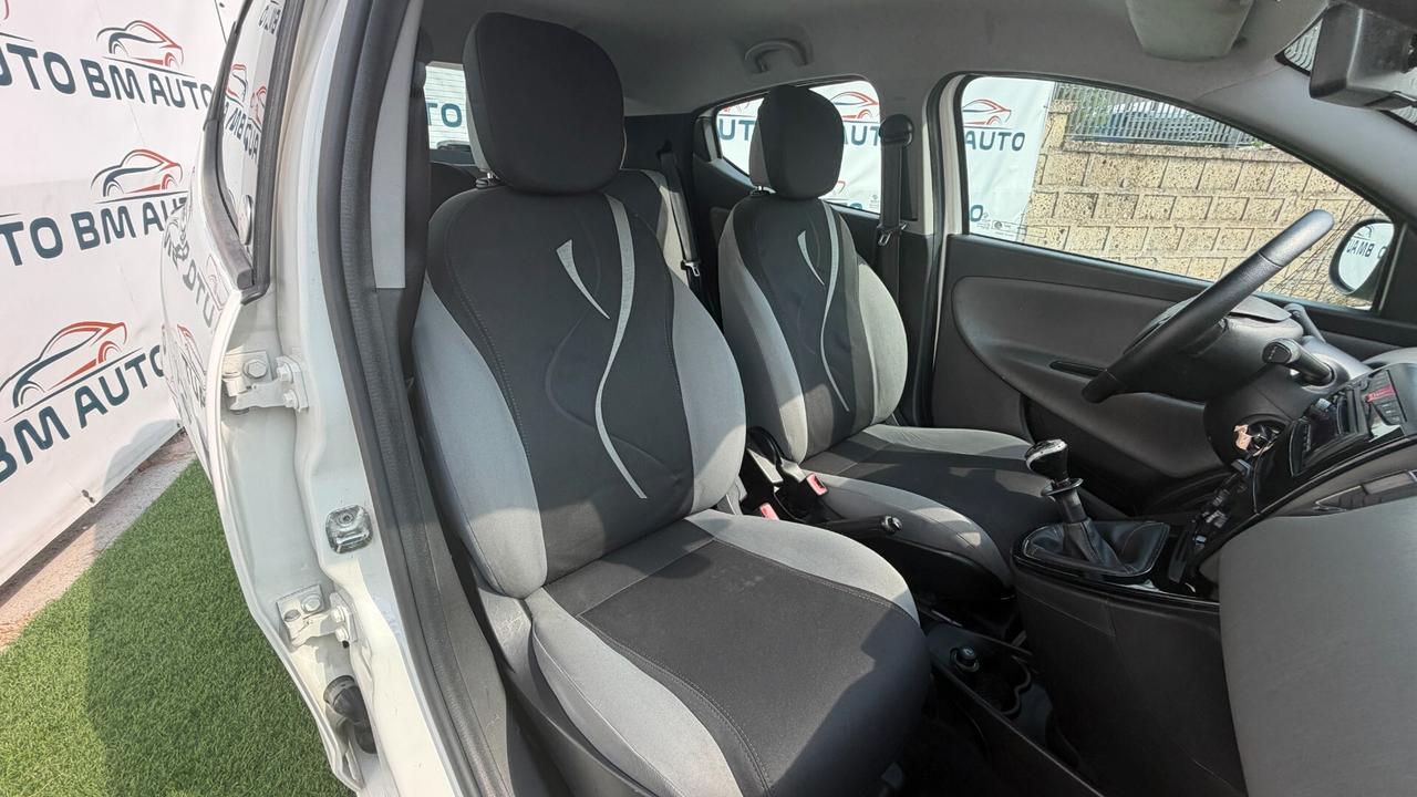 Lancia Ypsilon 0.9 BENZINA / METANO TwinAir 85 CV 5 porte Ecochic GARANTITA