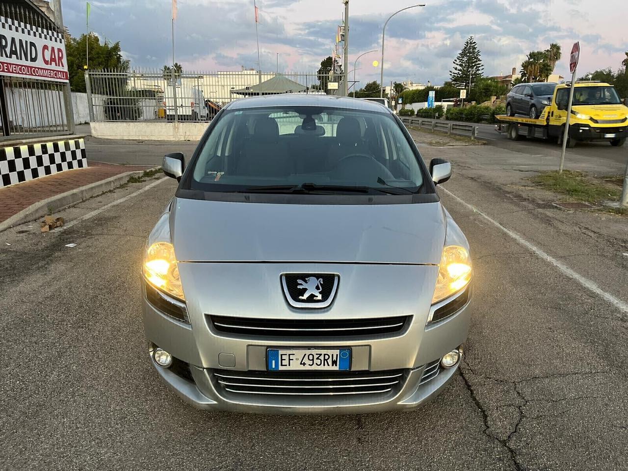 Peugeot 5008 2.0 HDi 150CV Tecno 7 posti