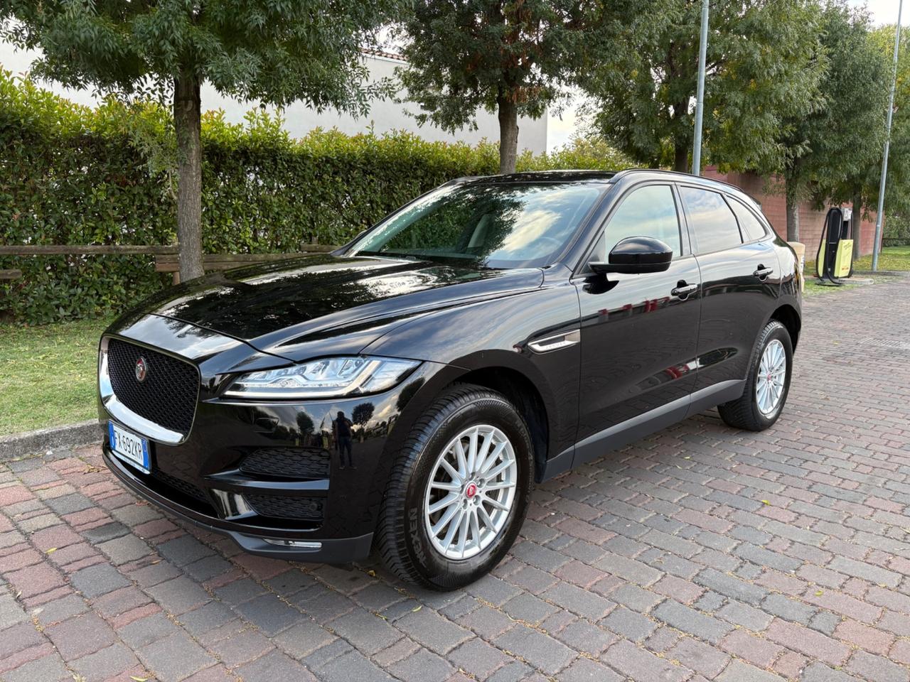 Jaguar F-Pace 2.0 D 180 CV AWD aut. Portfolio