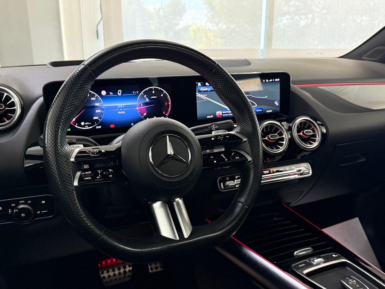 Mercedes-Benz GLA 200 D Premium Plus #11223