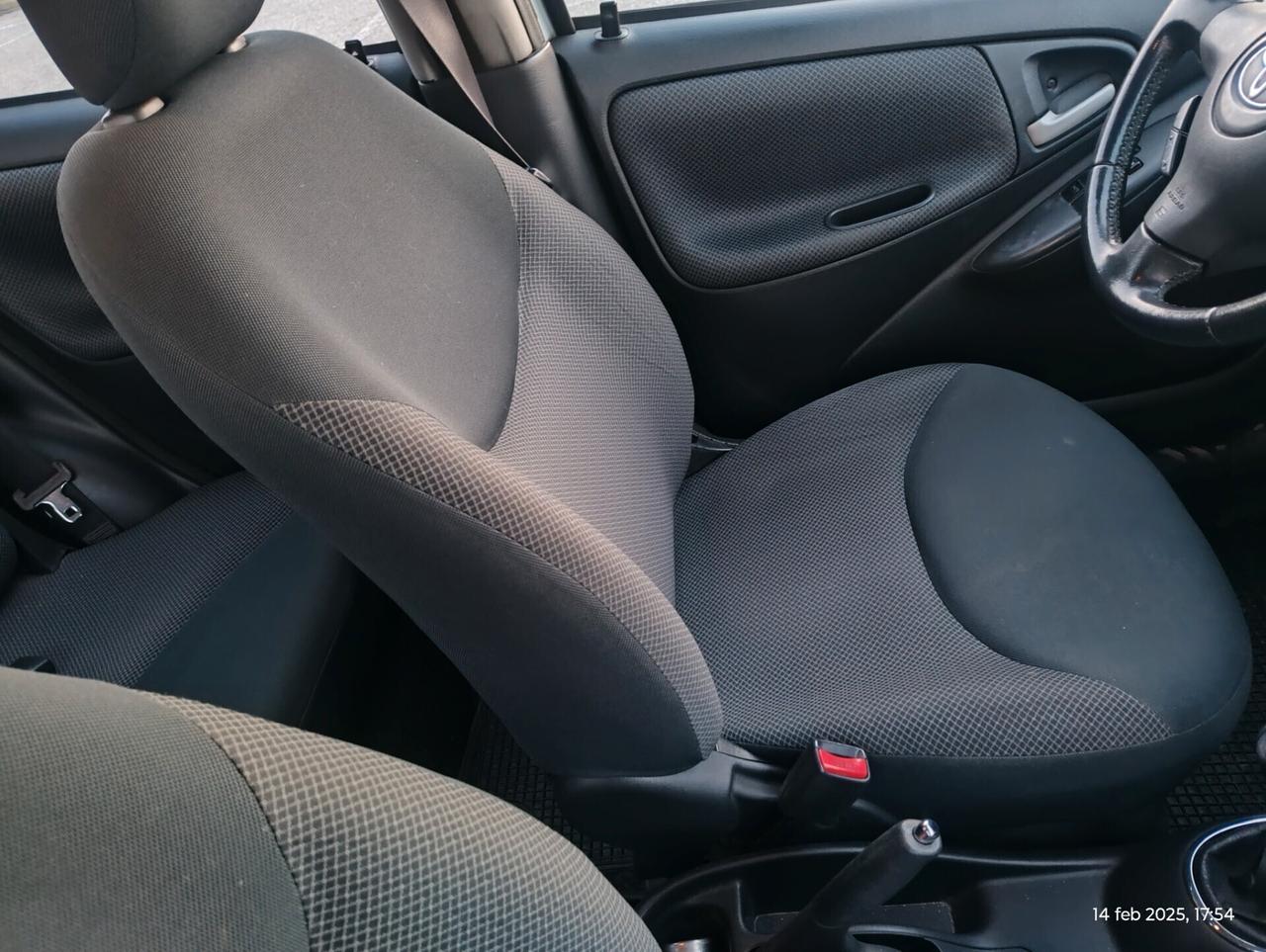 Toyota Yaris 1.4 tdi D-4D 5P Sol Diesel + GPL