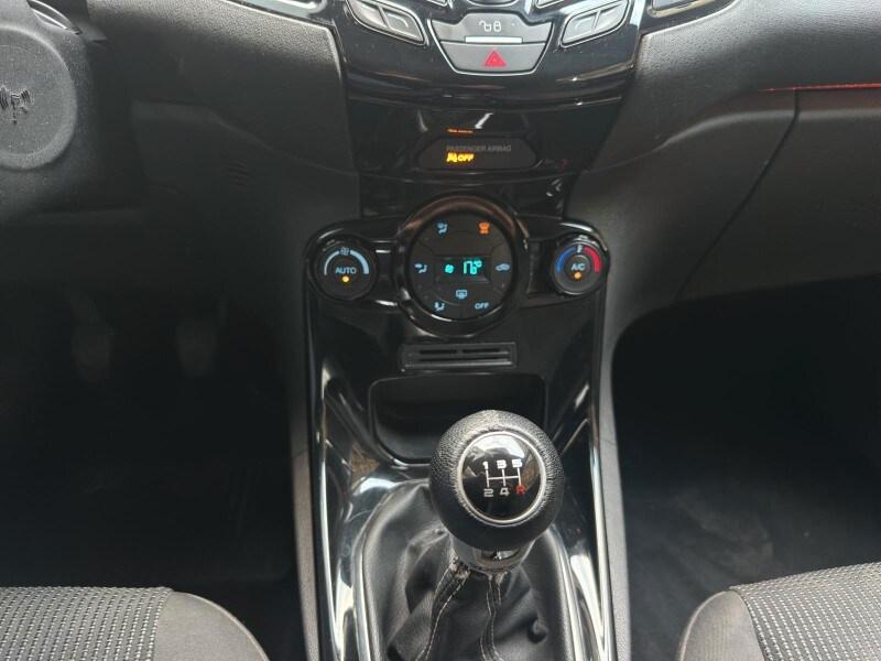 FORD Fiesta 6ª serie Fiesta 1.5 TDCi 75CV 3 po...