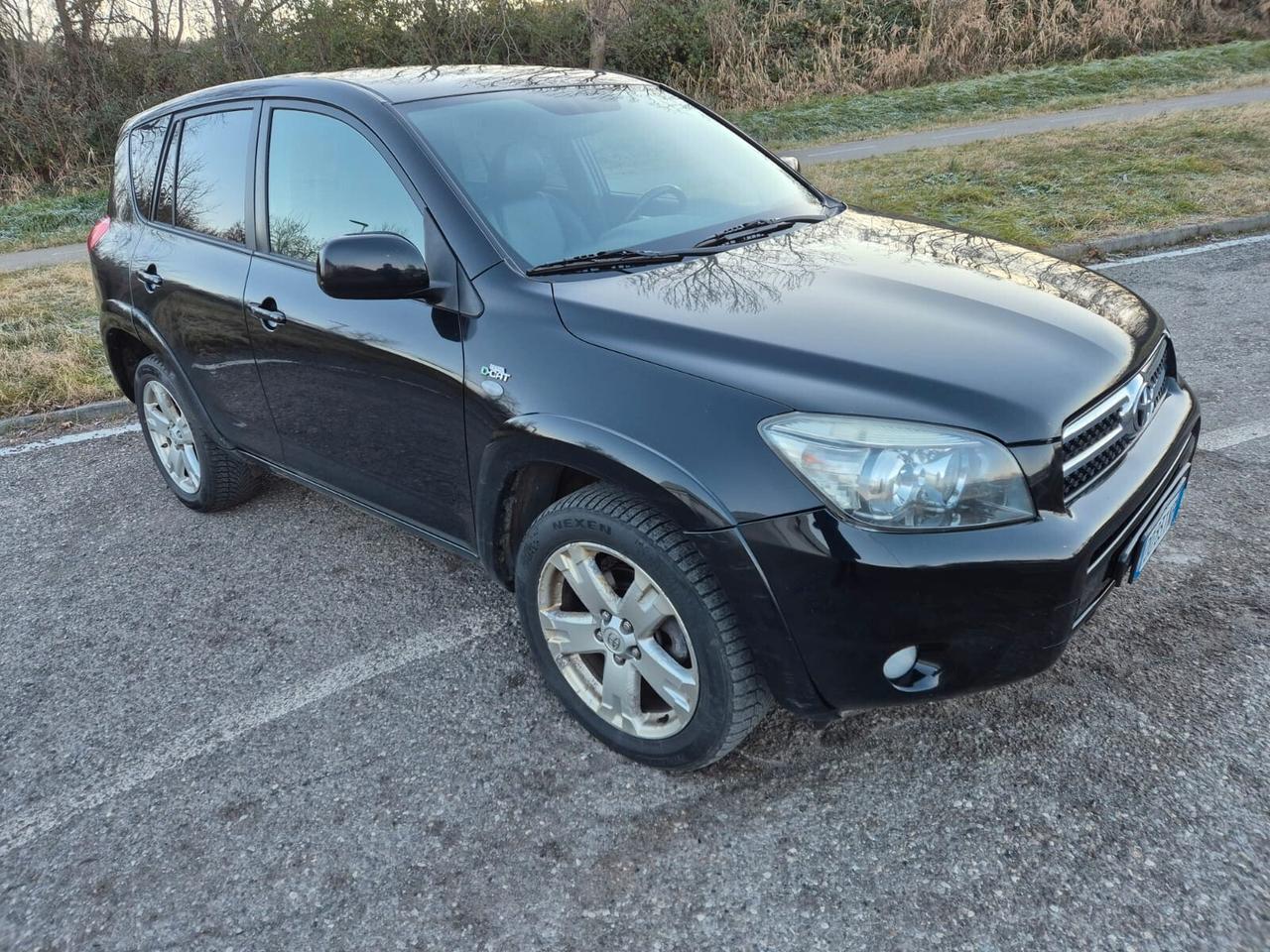 Toyota RAV 4 Crossover 2.2 D-4D Luxury - 2006