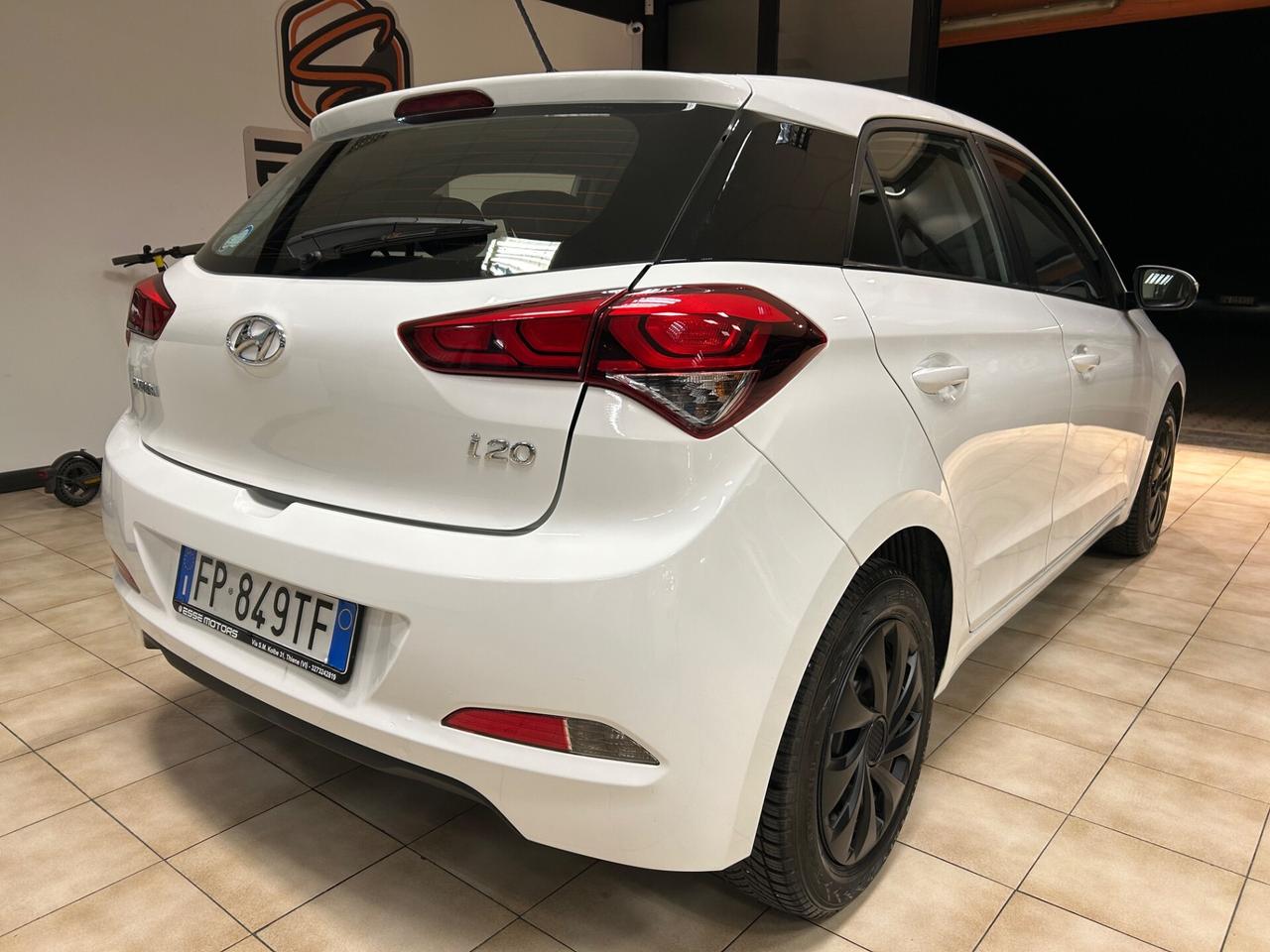 Hyundai i20 1.1 CRDi 75 CV 117.000 KM