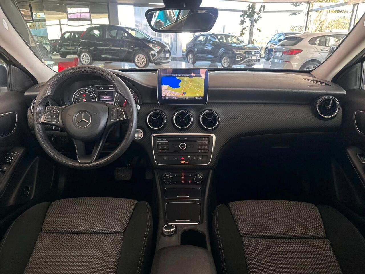 MERCEDES GLA 200D EXECUTIVE automatic