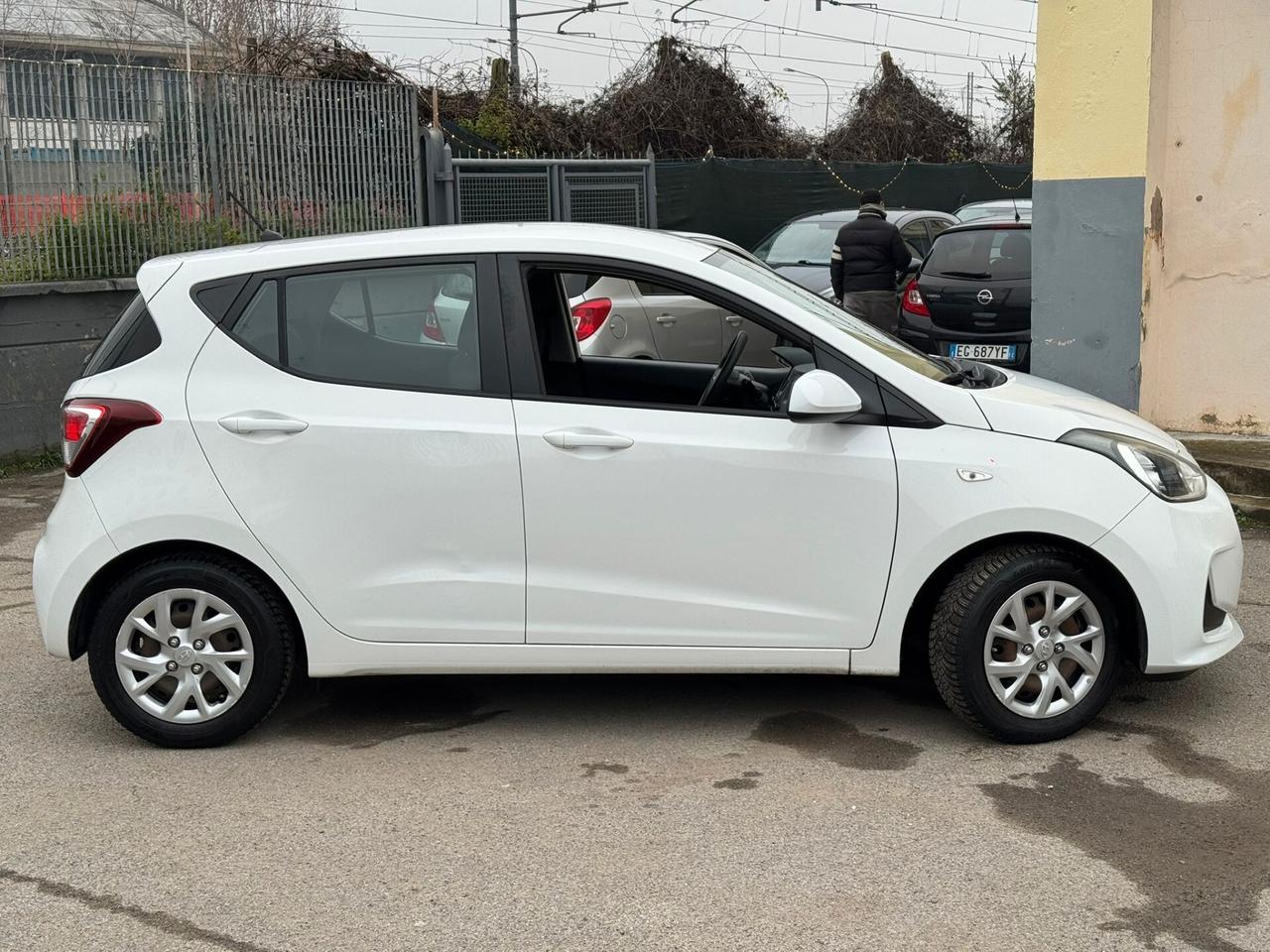 Hyundai i10 1.0 MPI Sound Edition