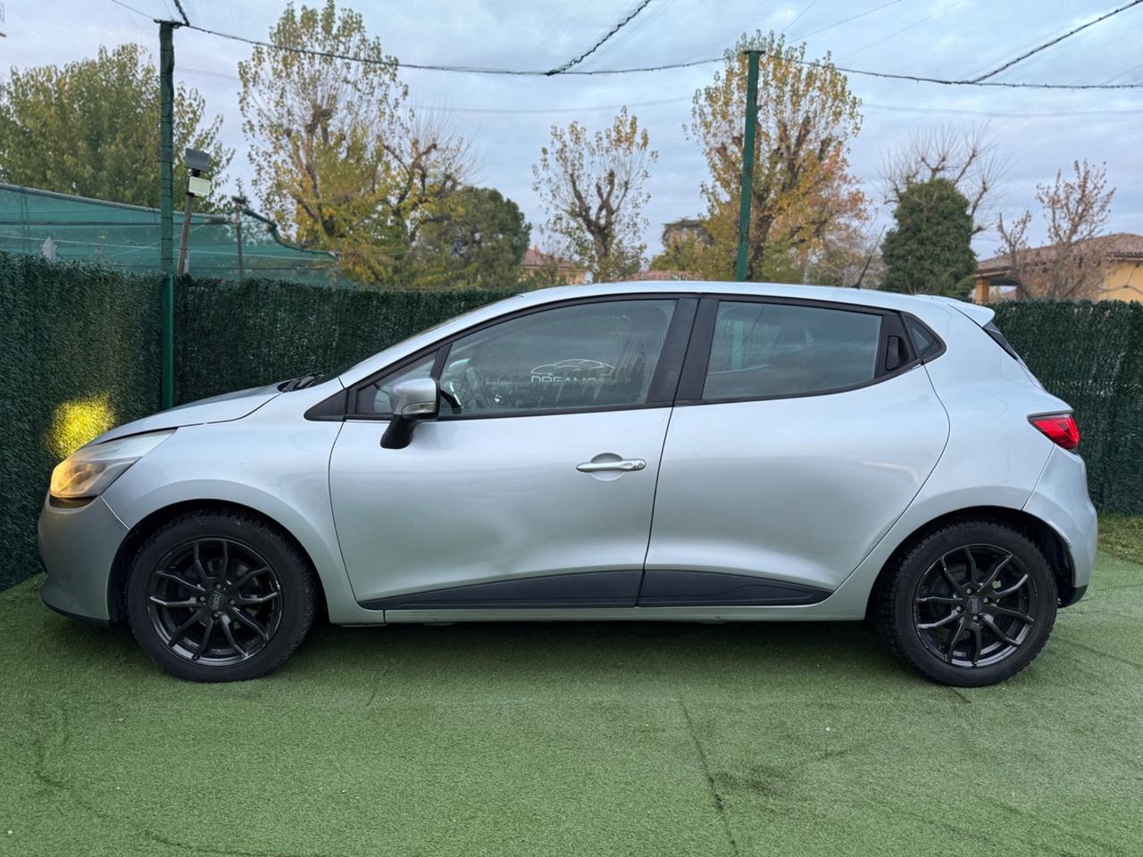 Renault CLIO 2013 1.2 BENZINA NEOPATENTATI NAVI FULL