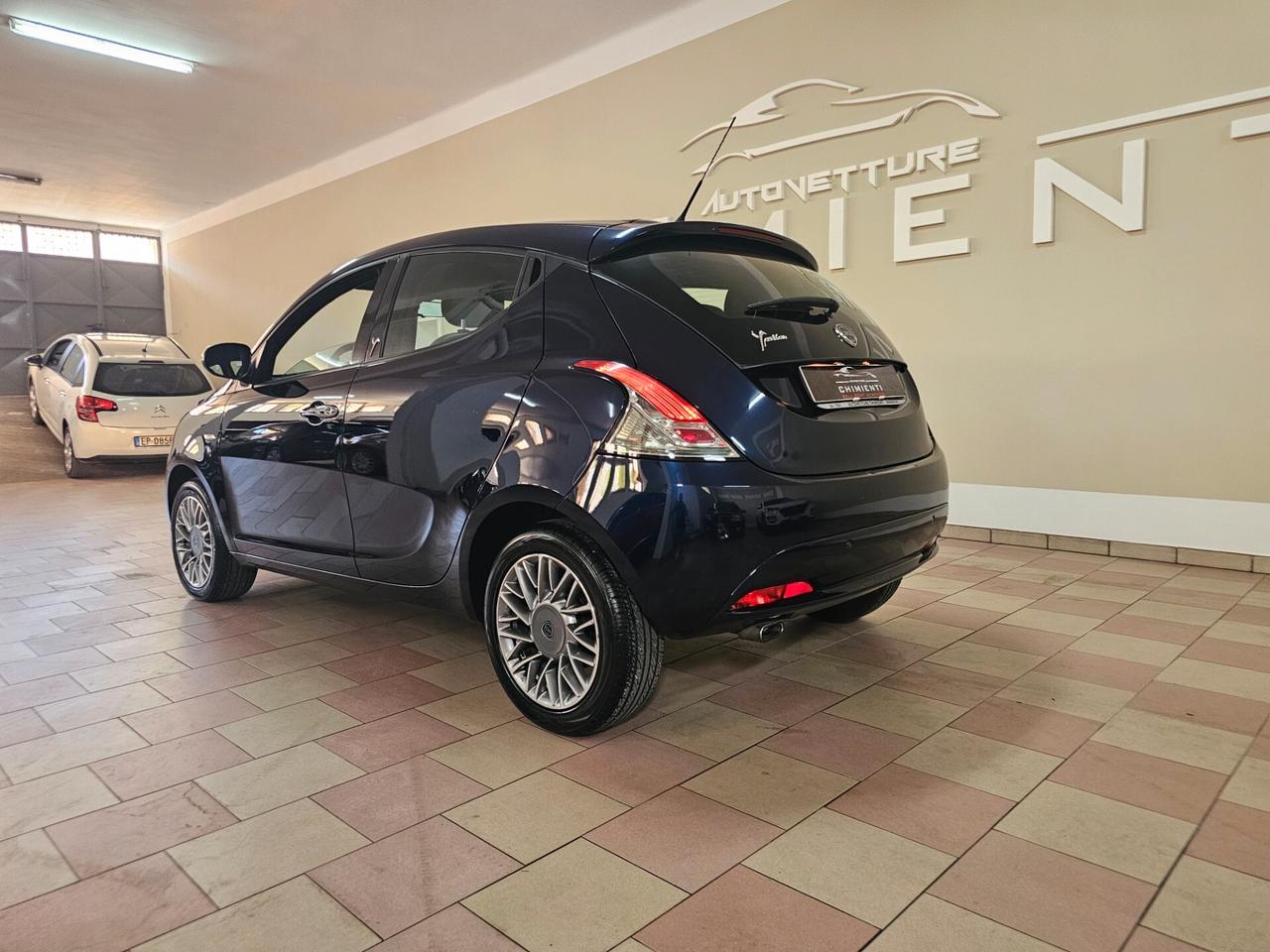 Lancia Ypsilon 1.2 69 CV 5 porte GPL Ecochic Gold