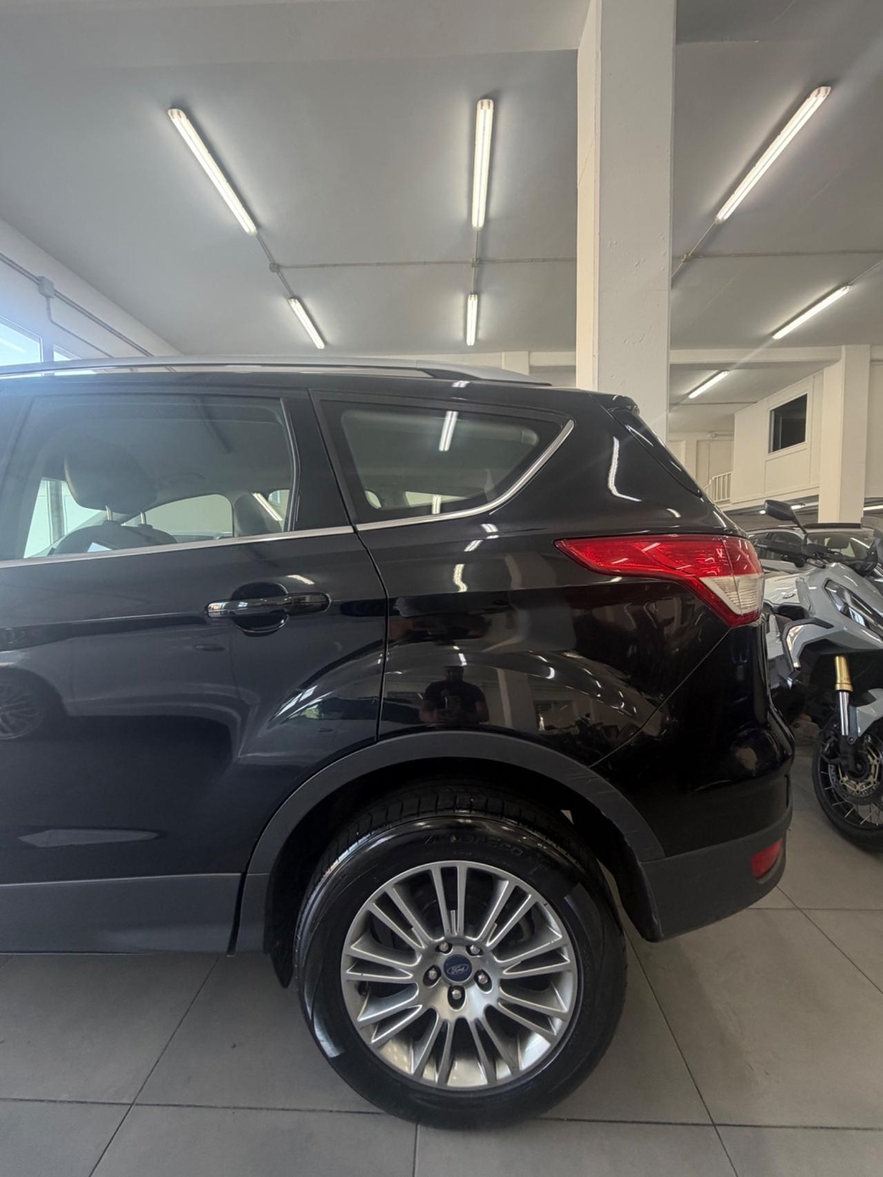Ford Kuga 2.0 TDCI S&S 2WD Titanium FINANZIABILE