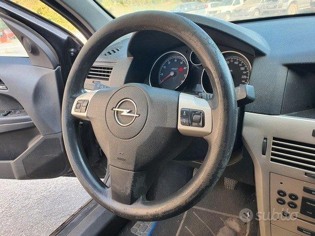 Opel Astra 1.4 16V 5p. Metano