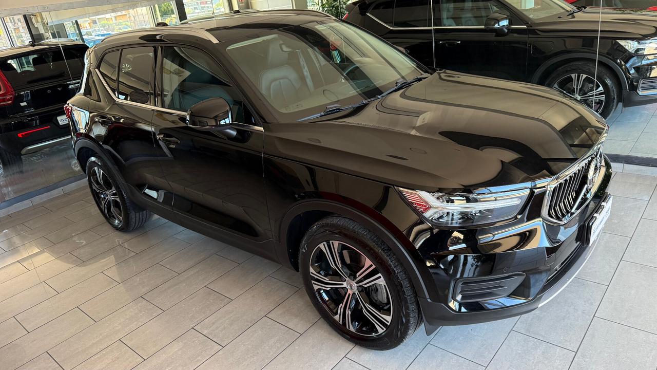 Volvo XC40 T5 Recharge Plug-in Hybrid TETTO APRIBILE