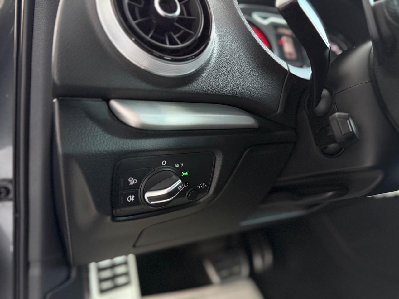 Audi A3 2.0TDI 150CV S-LINE S-TRONIC E6