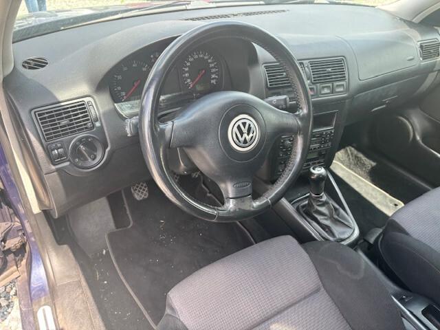 Volkswagen Golf 1.6 16V cat 5 porte Comfortline