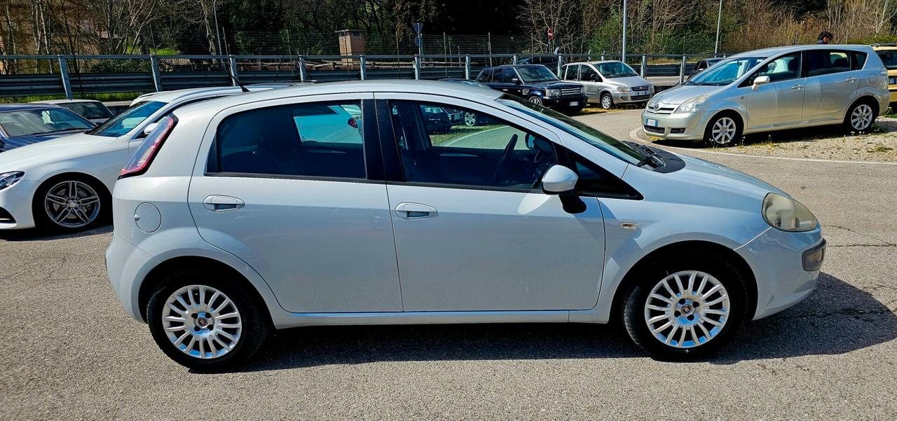 Fiat Punto Evo Punto Evo 1.3 Mjt 95 CV DPF 5 porte S&S Dualogic Dynamic
