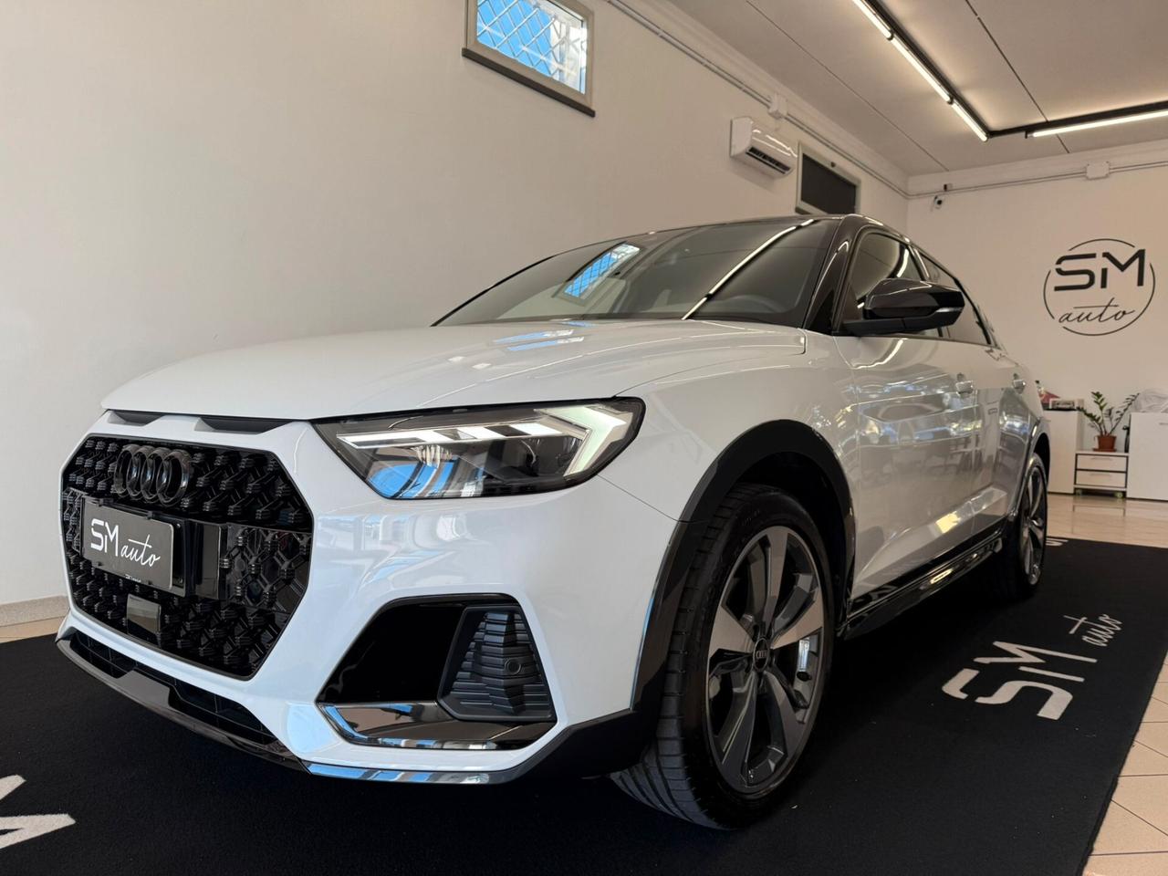 Audi A1 allstreet 30 TFSI S tronic Identity Contrast