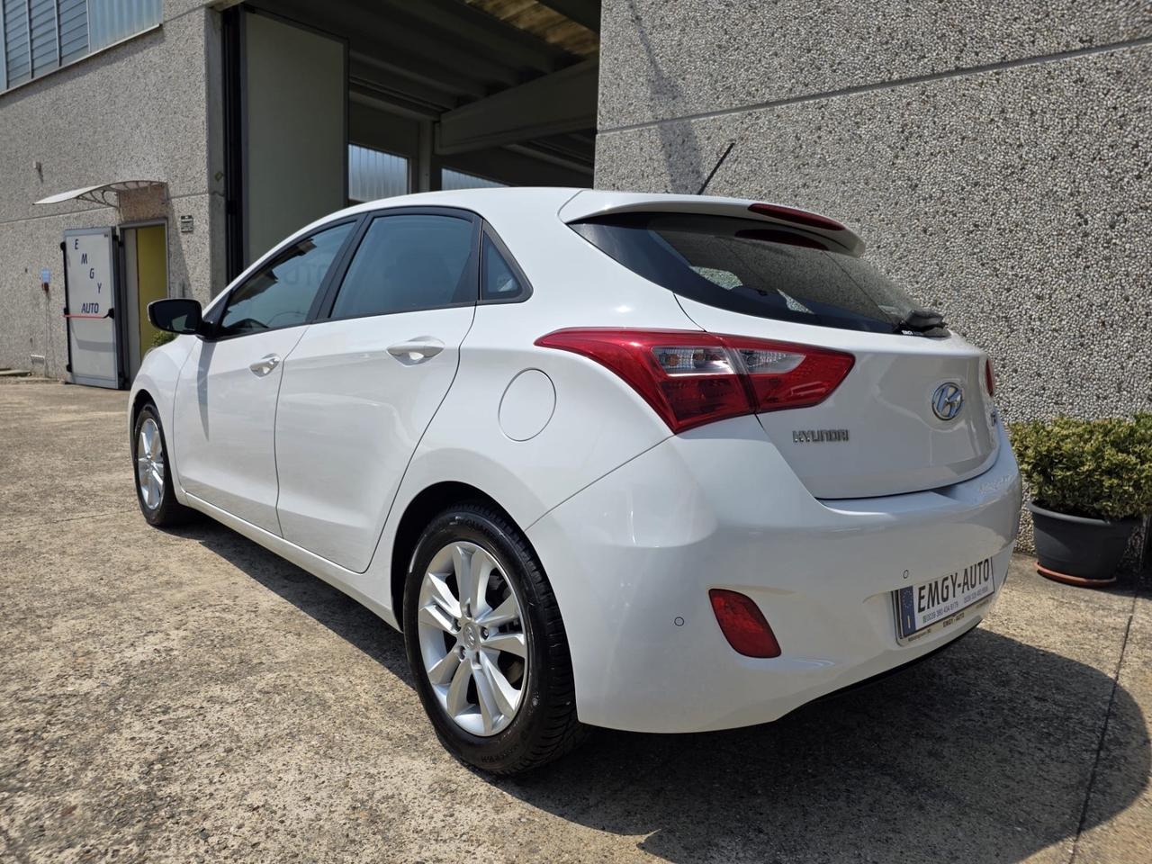 Hyundai i30 1.4 benzina