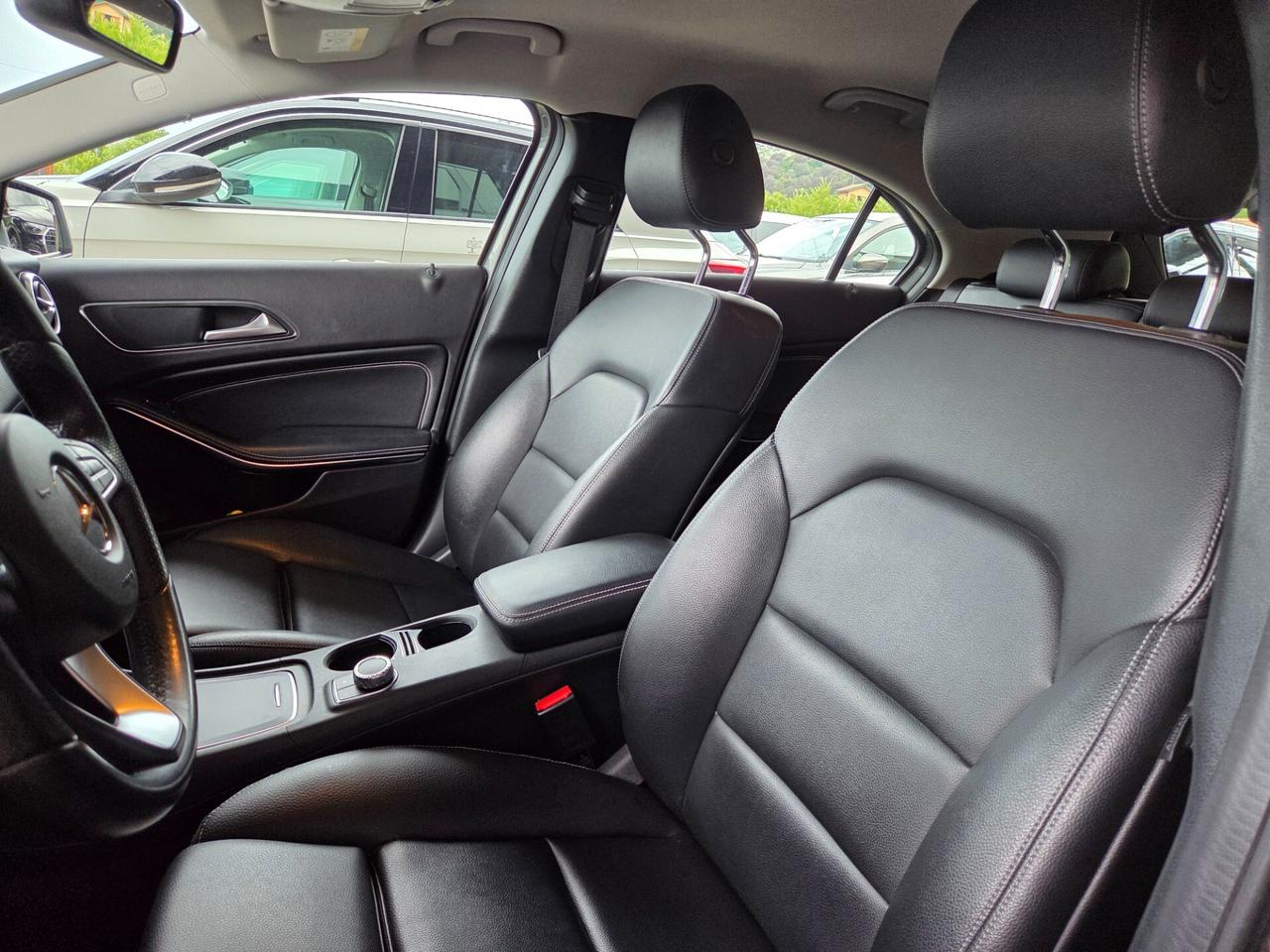 Mercedes-benz A 200 d Automatic 4Matic Premium
