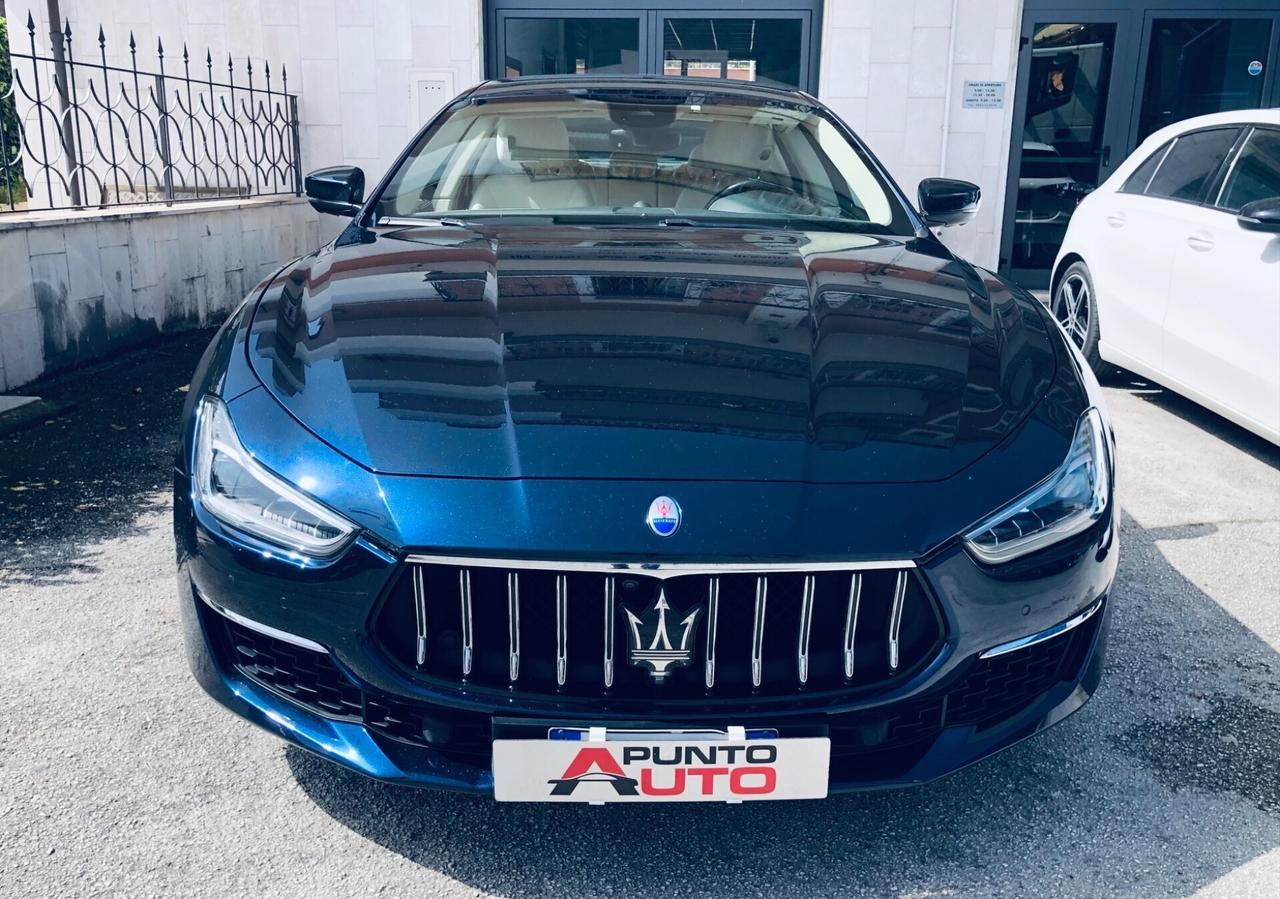 Maserati Ghibli L4 330 CV MHEV Granlusso
