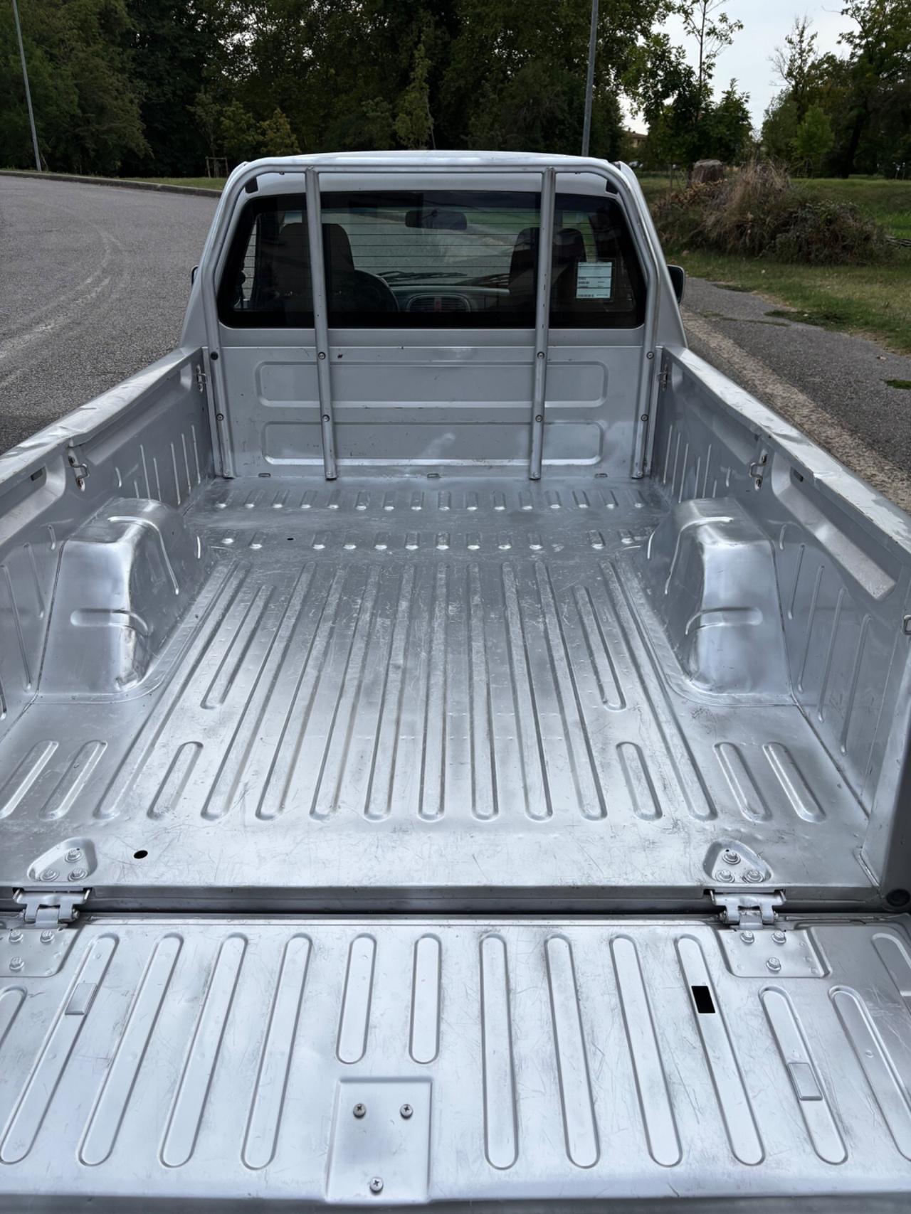 Tata Xenon 2.2 Dicor 4x2 cassone Lungo