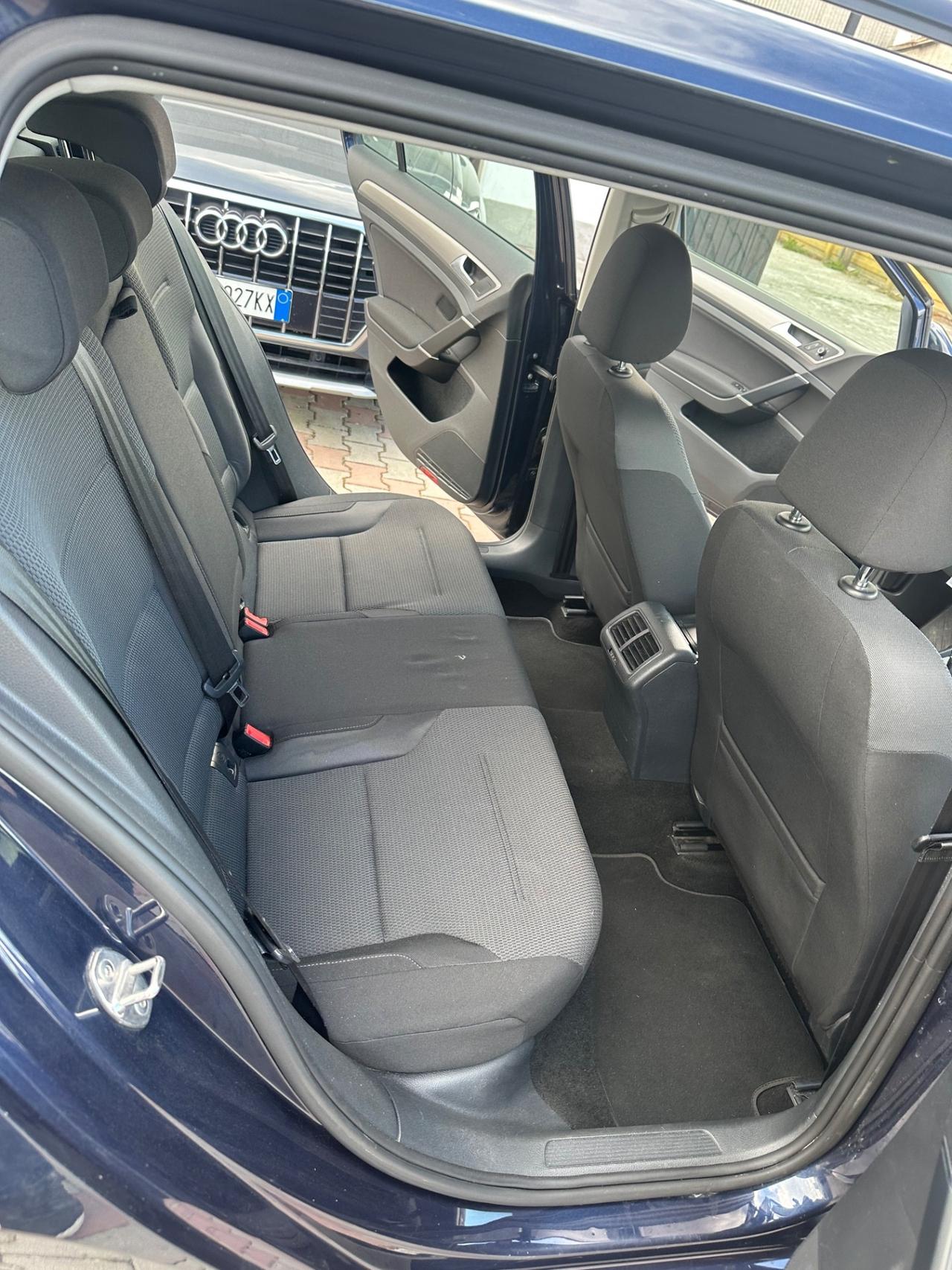Volkswagen Golf Variant 1.6 TDI 110 CV Comfortline BlueMotion Tech.