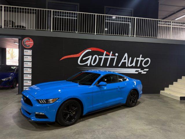 FORD Mustang V6 MANUALE COLORAZIONE UNICA SCARICO SPORTIVO