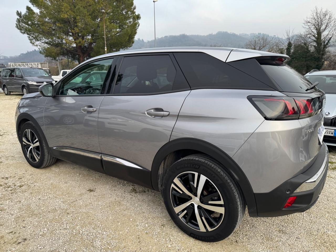 Peugeot 3008 BlueHDi 130 S&S EAT8 Allure