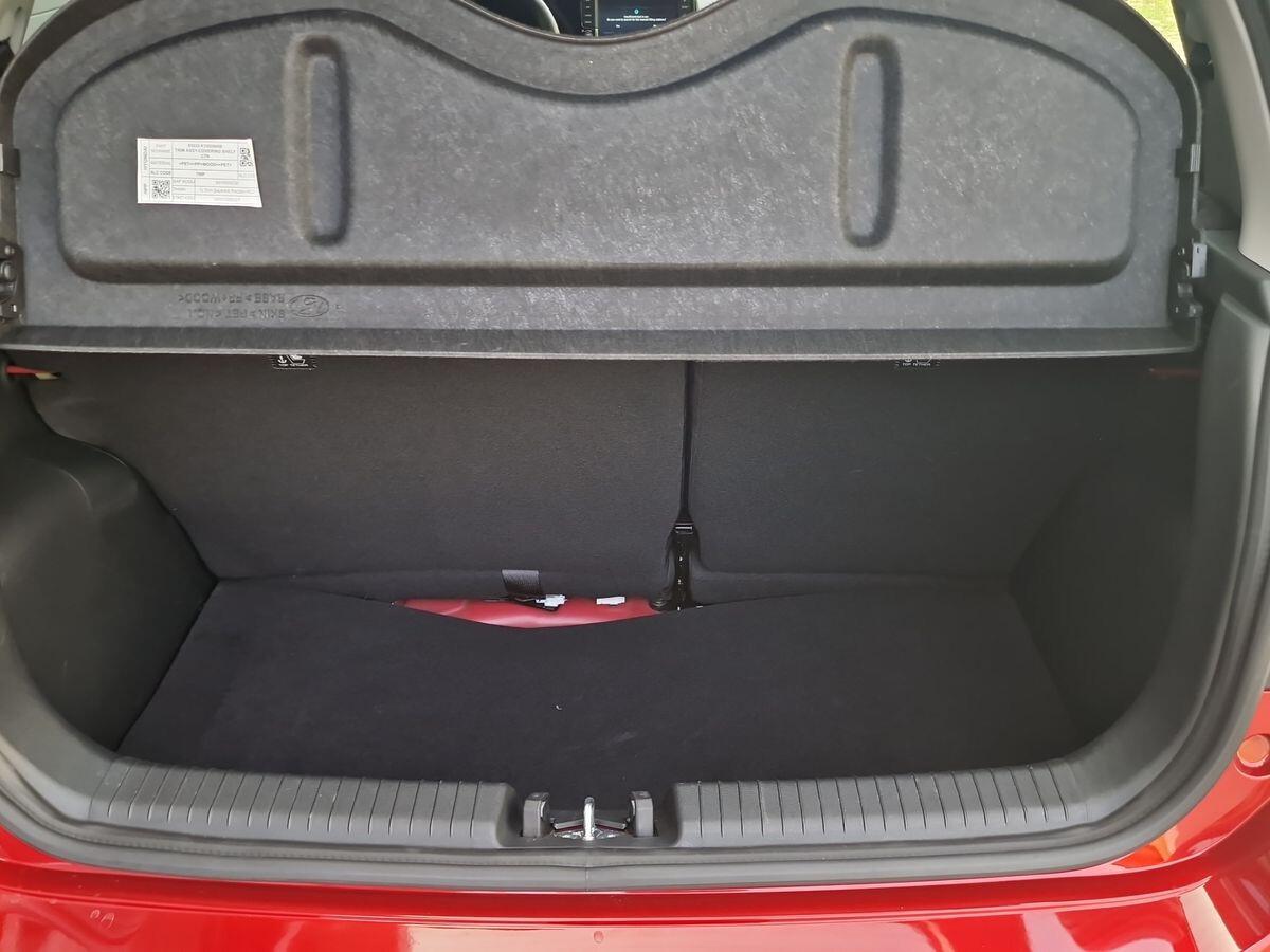 HYUNDAI I10 1.0 C/A CONNECTLINE