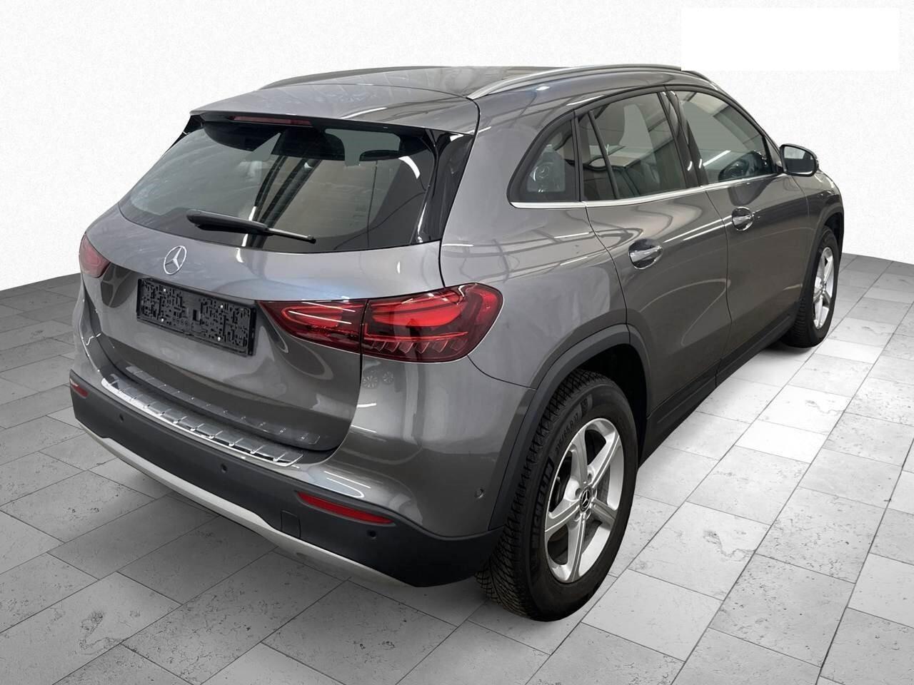 Mercedes-Benz GLA 180 GLA 180 d 8G-DCT (mod. 2025) NAVI + CAMERA + PELLE + LED