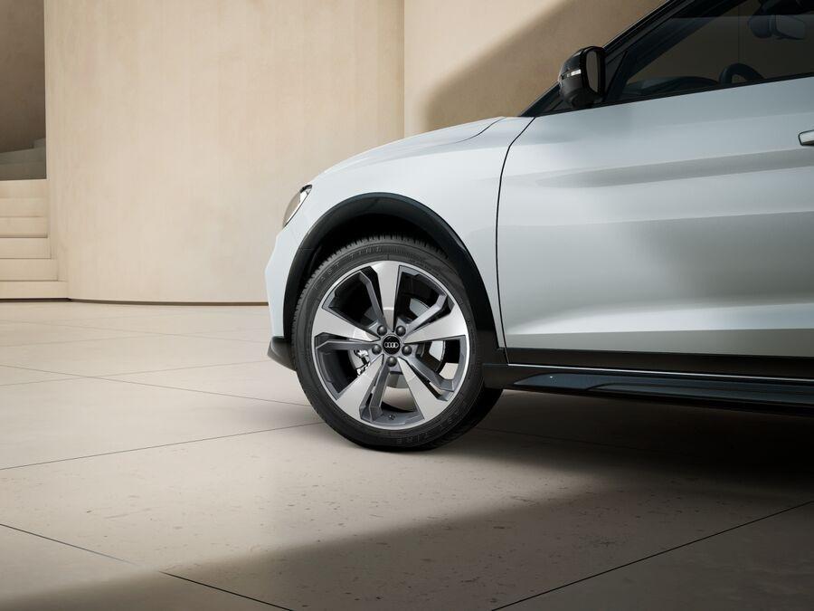 AUDI Audi A1 allstreet Identity Contrast 30 TFSI 85(116) kW(CV) S tronic