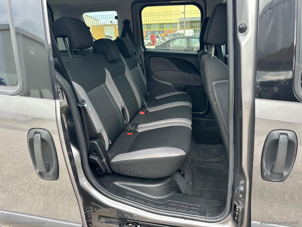 FIAT Doblò 1.4 T-Jet Natural Power Lounge 7 POSTI