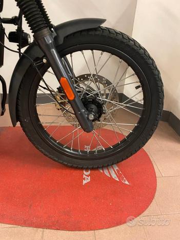 Royal Enfield Himalayan 411