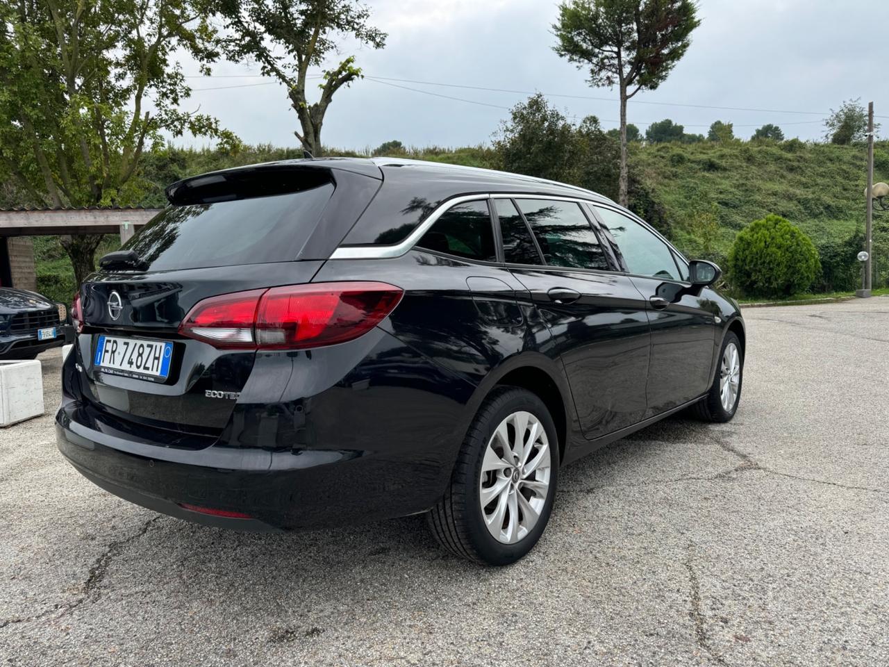 Opel Astra 1.4 Turbo 110CV EcoM Sports Tourer Innovation