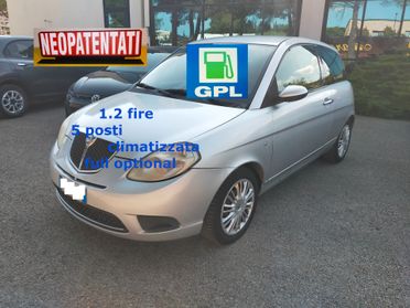 LANCIA YPSILON 1.2 NEOPATENT. GPL 5 posti