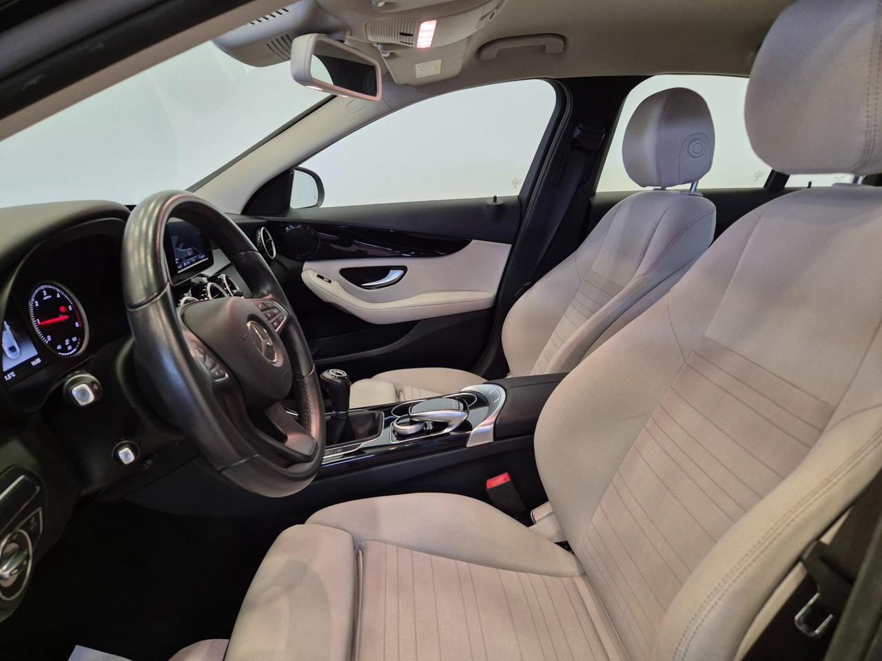 MERCEDES-BENZ C 180 d Executive